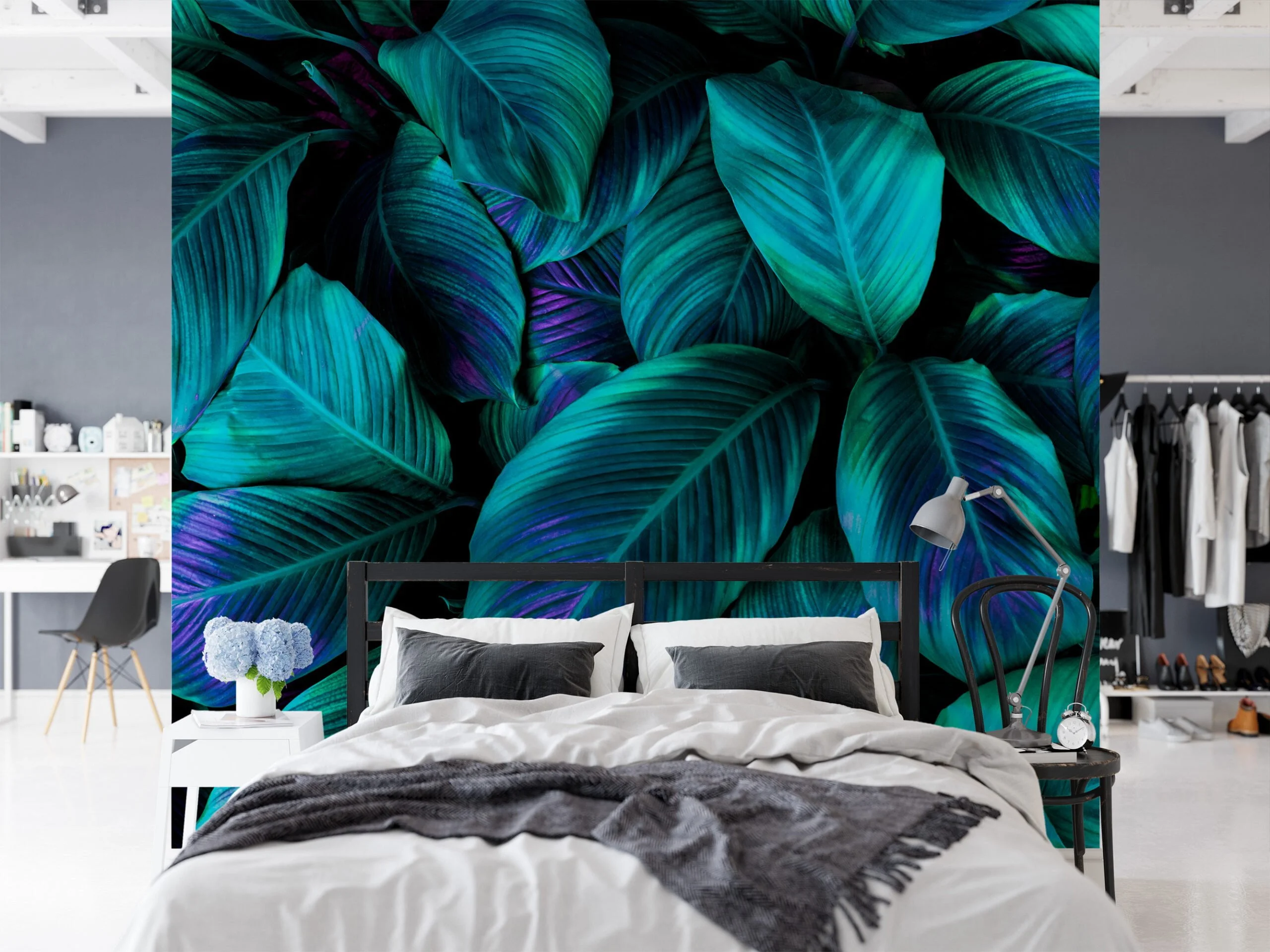 Lush Tropical Green Cannifolium Leaves with a Pop of Purple Highlights - Self-Adhesive Peel and Stick Nature Wallpaper for a Bold and Beautiful Space