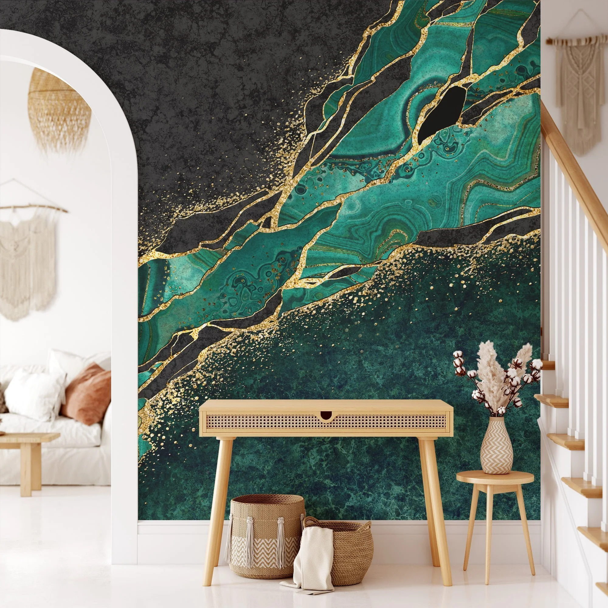 Opulent Emerald Green and Gold Marble Textured Wallpaper for a Glamorous Interior