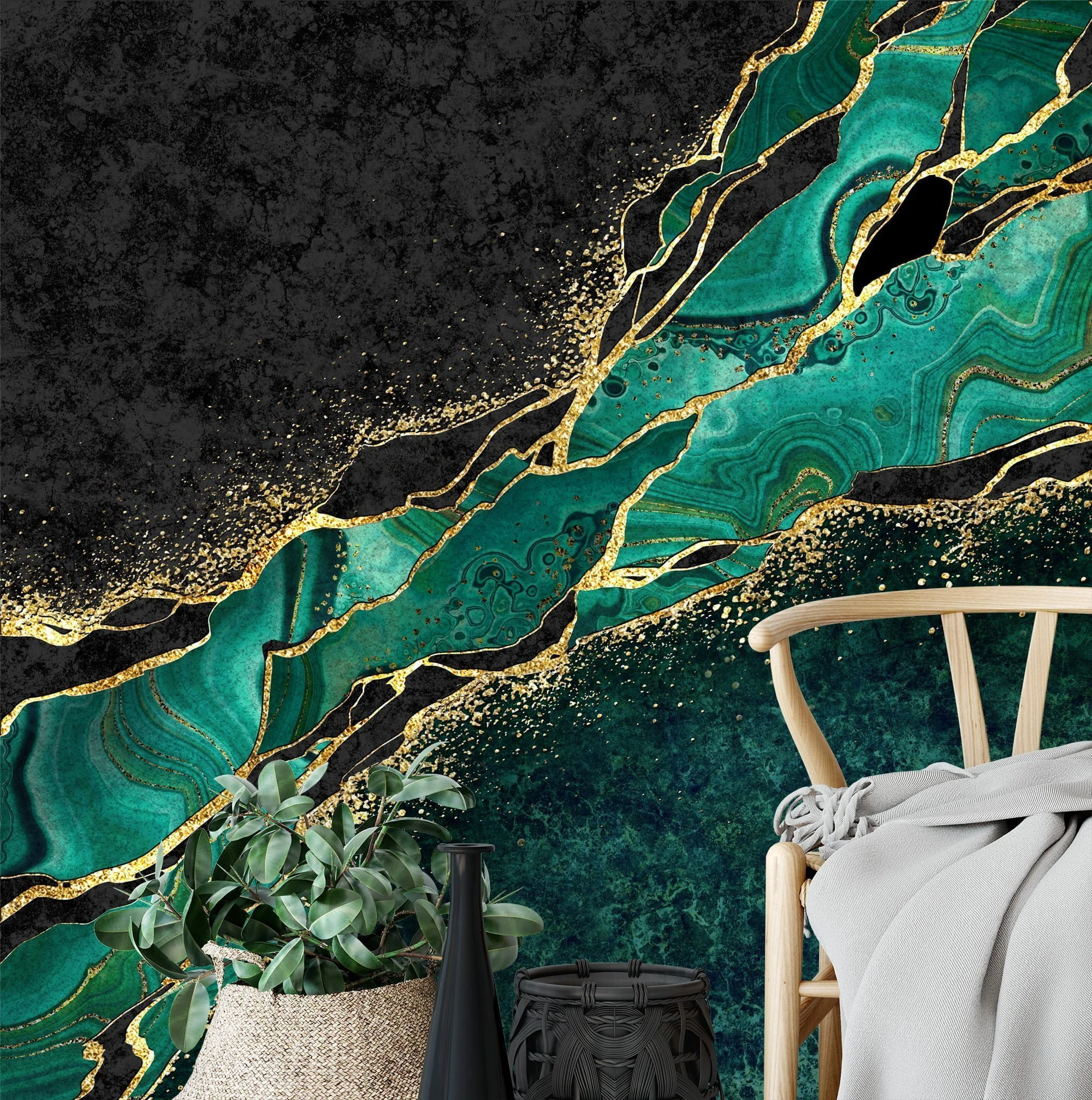 Opulent Emerald Green and Gold Marble Textured Wallpaper for a Glamorous Interior