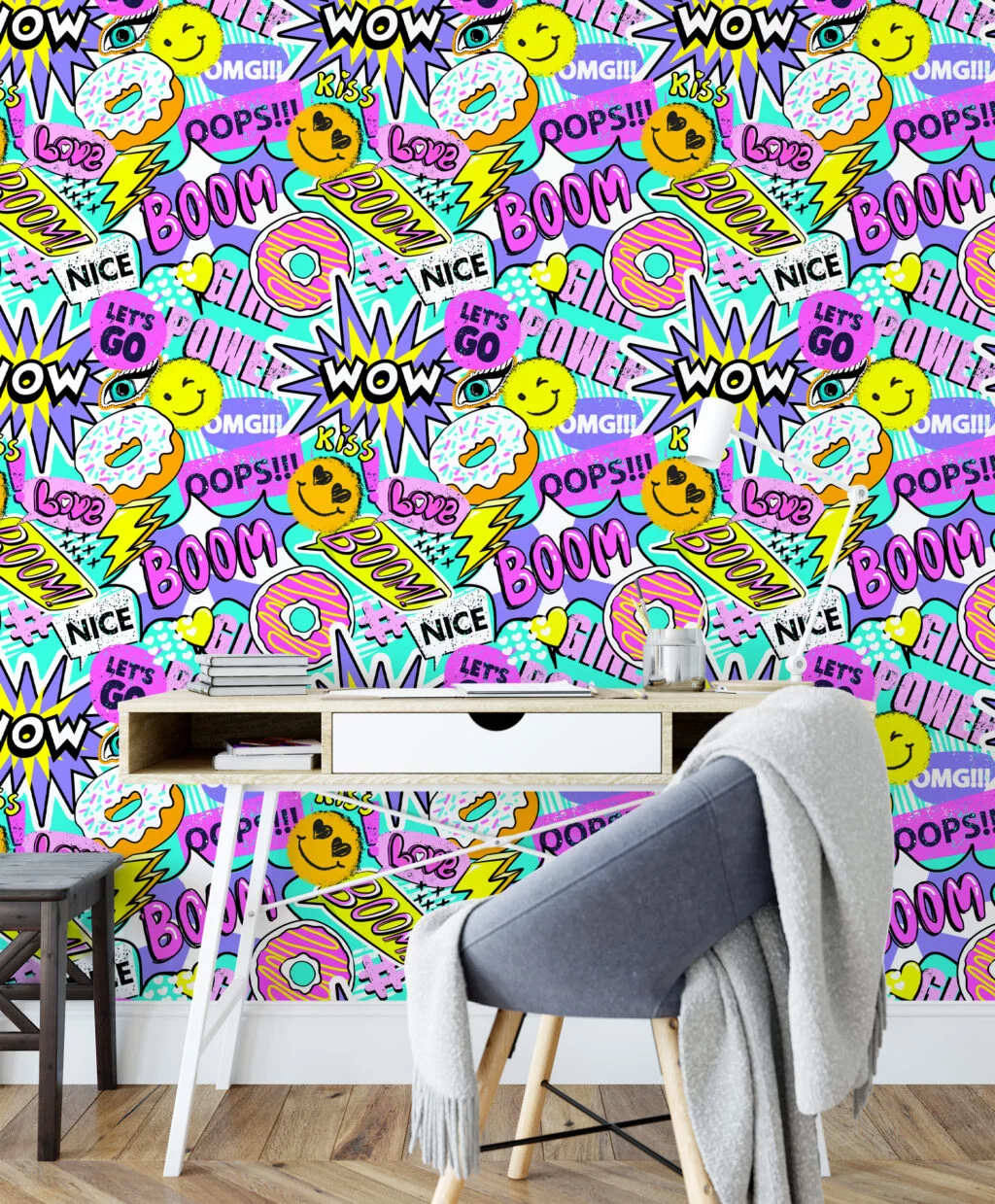 Retro Y2K Comic Chatbox Pattern Illustration Wallpaper, Playful Pop Art Peel & Stick Wall Mural